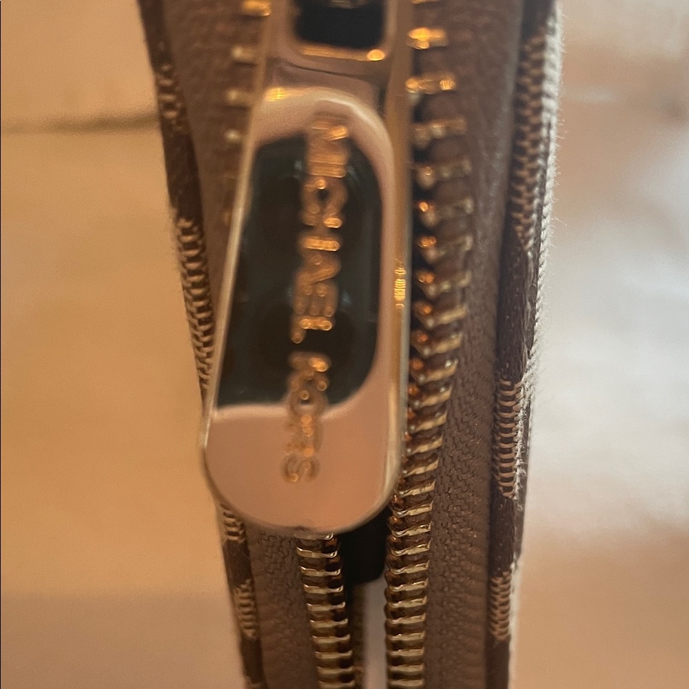 Michael Kors Tan and Beige:/Mocha Logo Wallet - Picture 5 of 14